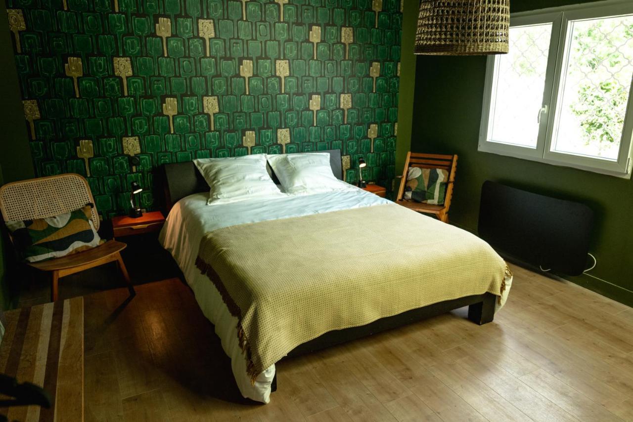 Chambre D'Hote Pres Bordeaux Au Chateau Camponac Bourg-sur-Gironde エクステリア 写真